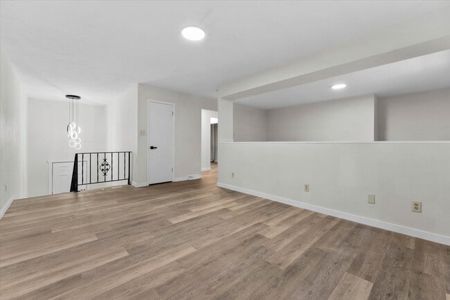 1102 Apache Dr in Collinsville, IL - Building Photo - Building Photo