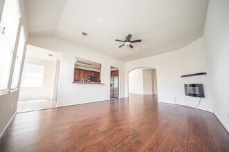9123 Cavalier Ln in Rosenberg, TX - Building Photo - Building Photo