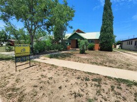 906 Wichita Ave in San Angelo, TX - Building Photo