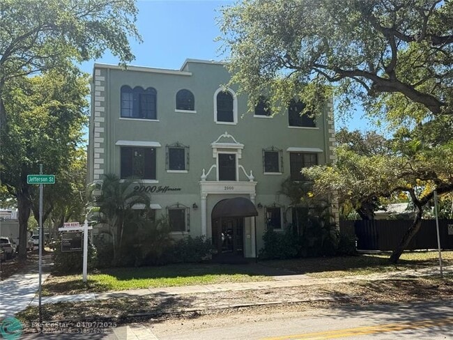 property at 2000 Jefferson St