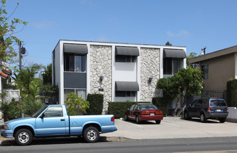 1244 Robinson Ave in San Diego, CA - Building Photo - Building Photo