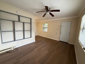 1020 Queen St N in St. Petersburg, FL - Foto de edificio - Building Photo