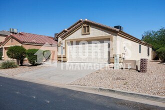 24071 N Desert Dr in Florence, AZ - Building Photo - Building Photo
