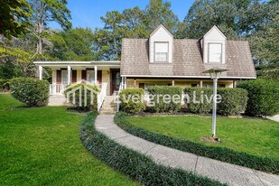 2331 Stonewood Dr in Center Point, AL - Building Photo