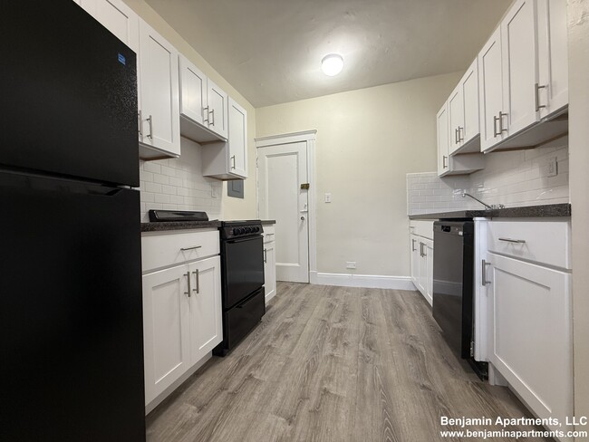 11 Vinal St, Unit 7 in Boston, MA - Building Photo - Building Photo