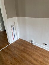 192 Wyoming St-Unit -192 S Wyoming St - 1st Flr in Carbondale, PA - Building Photo - Building Photo