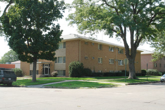 701 S 11th St in Lincoln, NE - Building Photo - Building Photo