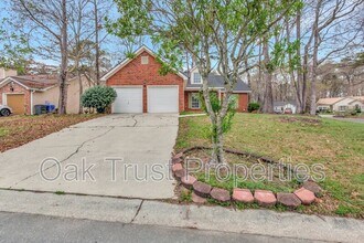 8565 Brookforest Dr in North Charleston, SC - Building Photo - Building Photo