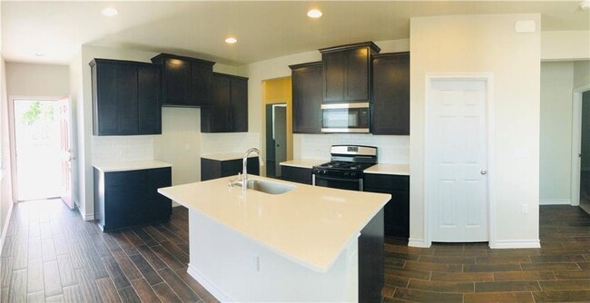 1611 Adobe Walls Way in Austin, TX - Building Photo - Building Photo