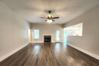 4427 Raleigh Dr in Grovetown, GA - Building Photo - Building Photo