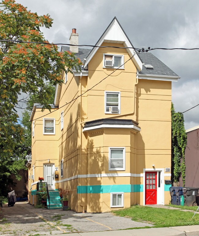 118 Donlands Ave in Toronto, ON - Building Photo - Primary Photo