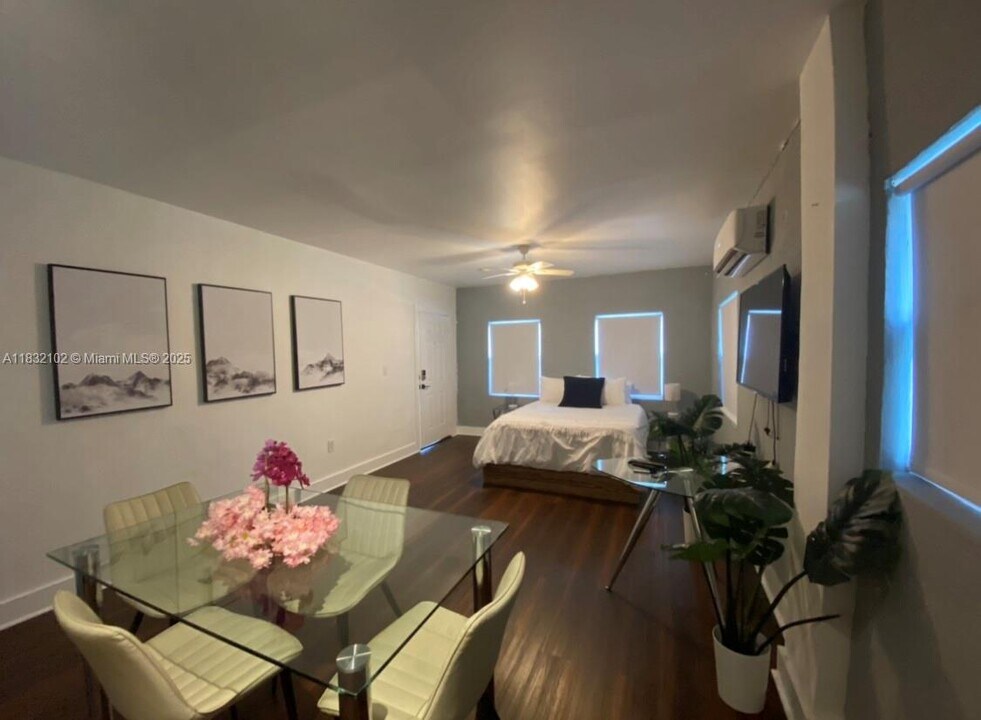 274 NW 32nd St in Miami, FL - Building Photo