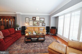 3335 Wilton Crest Ct in Alexandria, VA - Building Photo - Building Photo