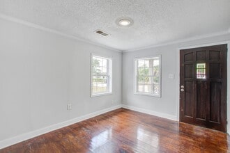 2245 Garfield St in North Charleston, SC - Building Photo - Building Photo