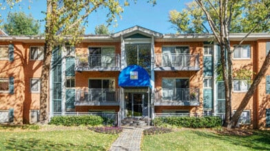 Arrowood Parc in Vienna, VA - Building Photo - Building Photo