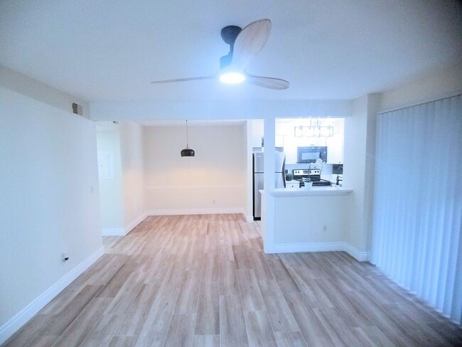property at 3019 Antique Oaks Cir