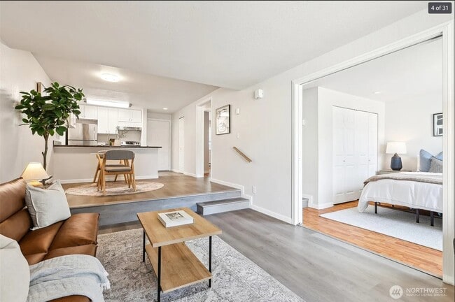 property at 9484 Redmond - Woodinville Rd NE