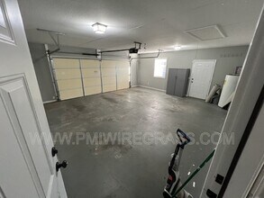 267 Maree Dr in Daleville, AL - Building Photo - Building Photo