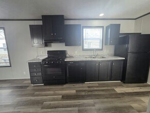 433 Warbler Ln in Madison, WI - Building Photo - Building Photo