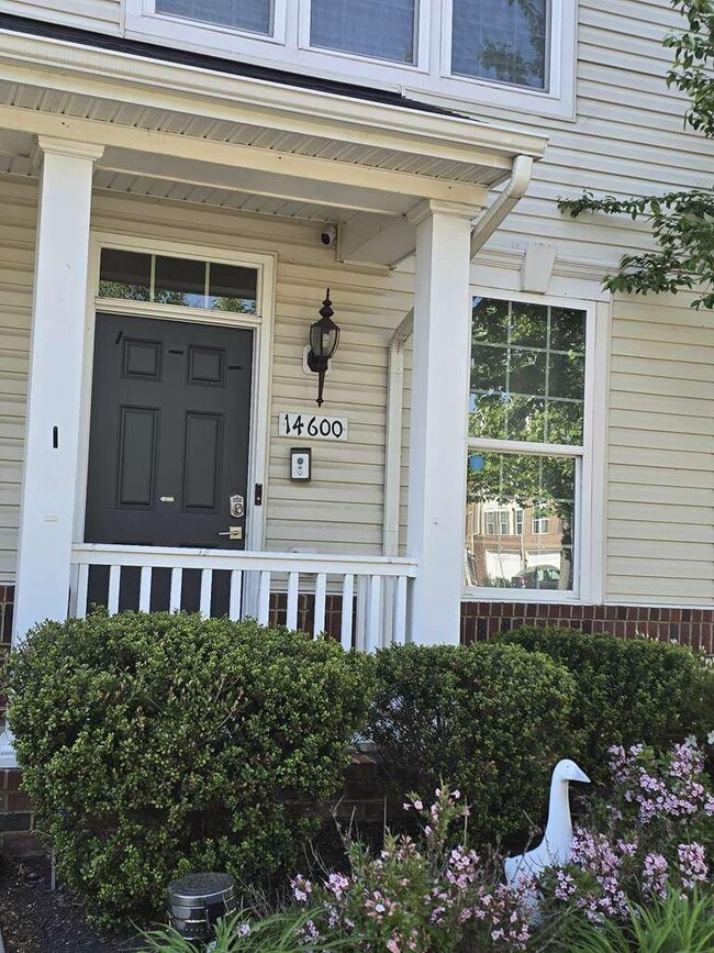 14600 Featherstone Gate Dr in Woodbridge, VA - Building Photo - Building Photo