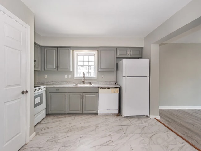 294 Paxton St in Paterson, NJ - Building Photo - Building Photo