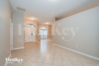 14049 Red Rock Lake Dr in Jacksonville, FL - Building Photo - Building Photo