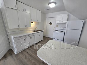1125 1/2 Mulberry St in Waterloo, IA - Building Photo - Building Photo