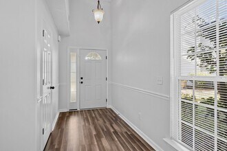 75 Oak Ridge Cir in Richmond Hill, GA - Foto de edificio - Building Photo