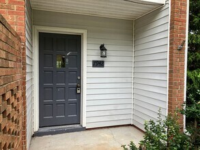 7942 Westcape Dr in Denver, NC - Building Photo - Building Photo