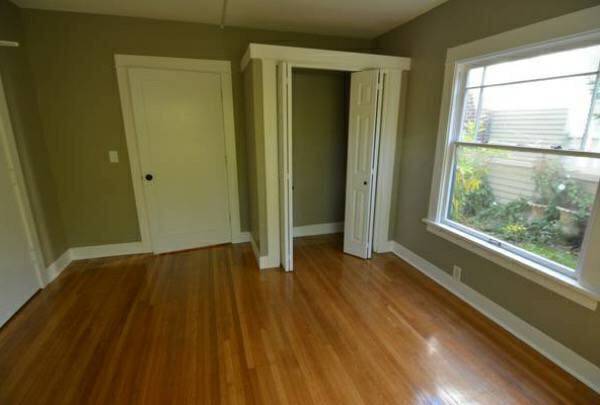 Charming Two Bedroom Apt in Queen Anne in Seattle, WA - Building Photo - Building Photo