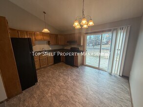 2616 Beverly Dr in Urbandale, IA - Building Photo - Building Photo