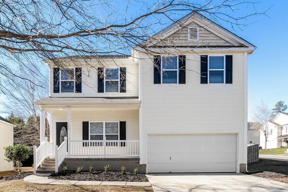102 Clacton Ct in Mooresville, NC - Building Photo
