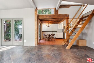 1659 N Beverly Glen Blvd in Los Angeles, CA - Building Photo - Building Photo