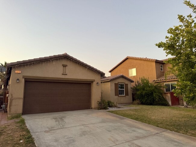 5810 Warren Ridge Dr