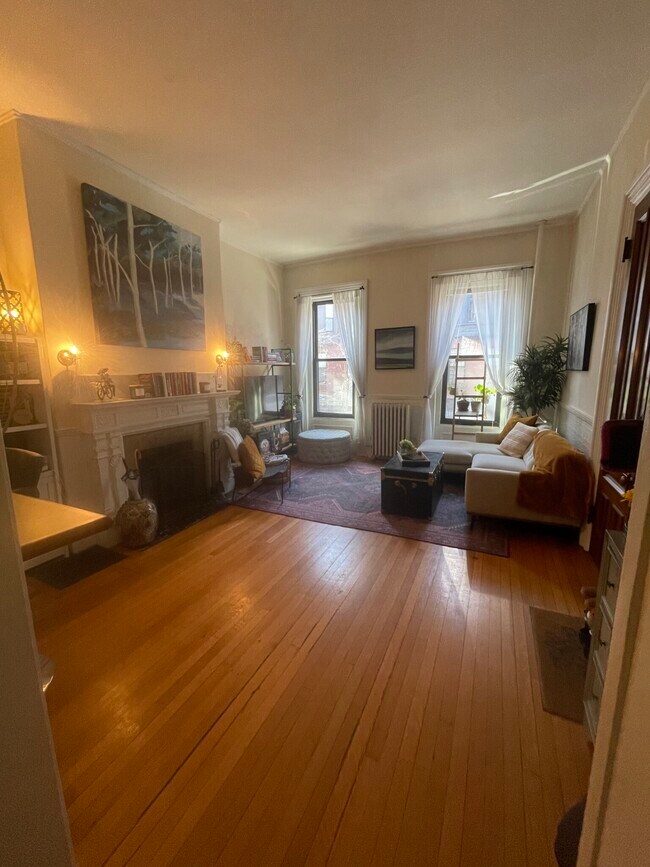 27 Hereford St Rentals in Boston, MA