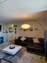 6325 N Sheridan Rd in Chicago, IL - Building Photo - Building Photo