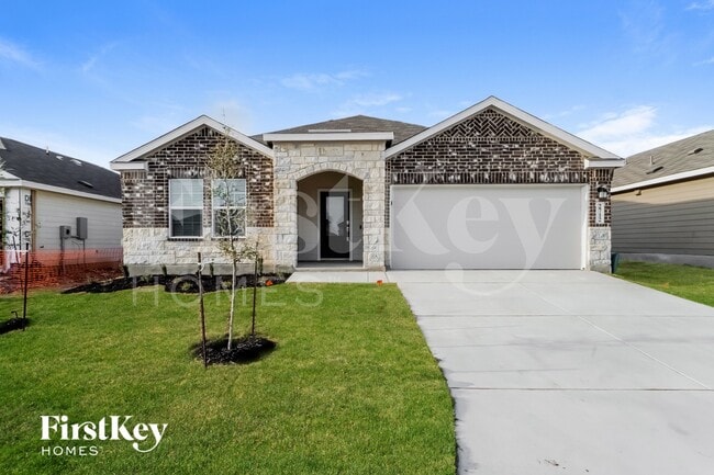 2712 La Mundial St in Seguin, TX - Building Photo - Building Photo