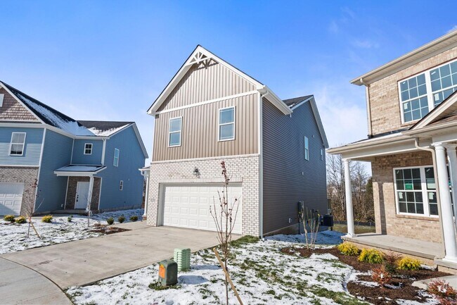 120 Lambert Fld in Nicholasville, KY - Building Photo - Building Photo