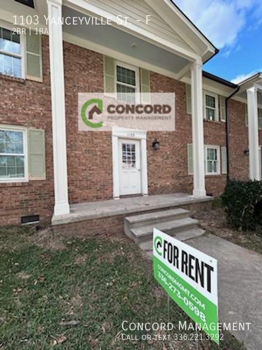 1103 Yanceyville St-Unit -F in Greensboro, NC - Building Photo
