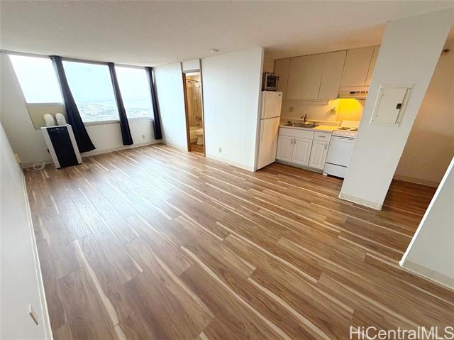 property at 1060 Kamehameha Hwy