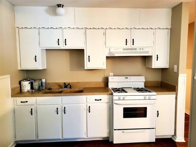 605 Pershing Dr in Denton, TX - Building Photo - Building Photo