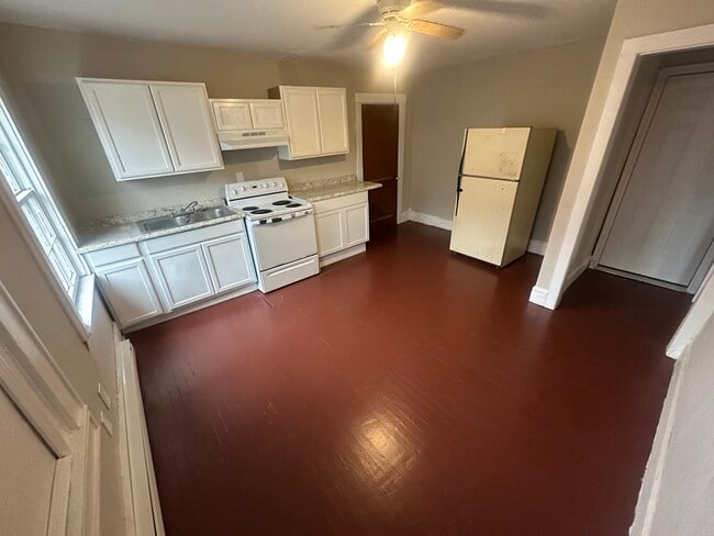 342 Holmes St, Unit 4 in Frankfort, KY - Building Photo - Building Photo