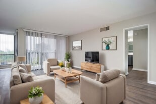 Indie Fairview in Glendale, CA - Building Photo