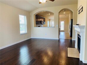 18704 Moreto Loop in Pflugerville, TX - Building Photo - Building Photo