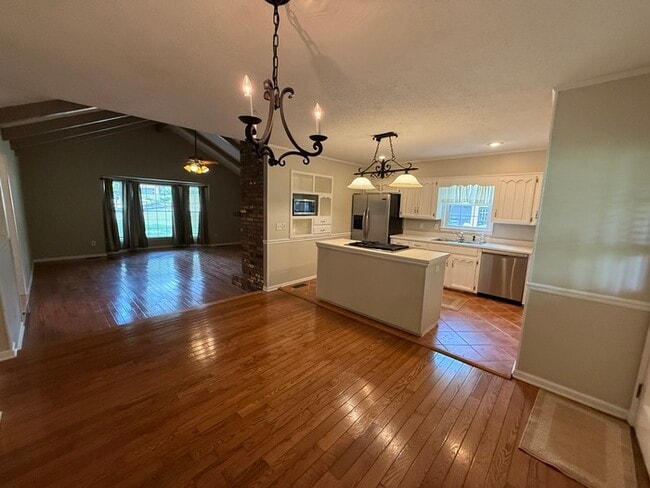 5556 Hunters Hill Rd in Irondale, AL - Building Photo - Building Photo