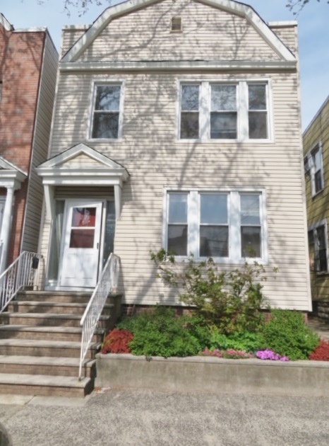 226 Bartholdi Ave in Jersey City, NJ - Building Photo