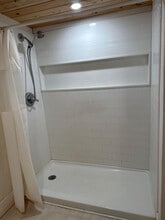 605 NE 27th St in Wilton Manors, FL - Foto de edificio - Building Photo