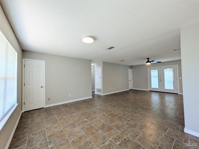 2410 Chance Rd in Molino, FL - Building Photo - Building Photo