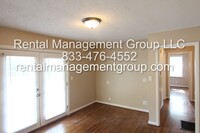 2333 3rd Pl NW in Center Point, AL - Foto de edificio - Building Photo