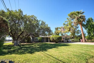 6931 E Almeria Rd in Scottsdale, AZ - Building Photo